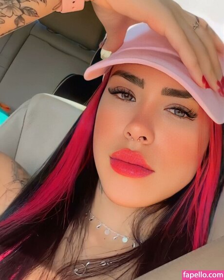 Kaah Muniz アート女優 写真