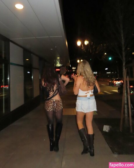 Kathryn Melvin アダルトモデル ギャラリー