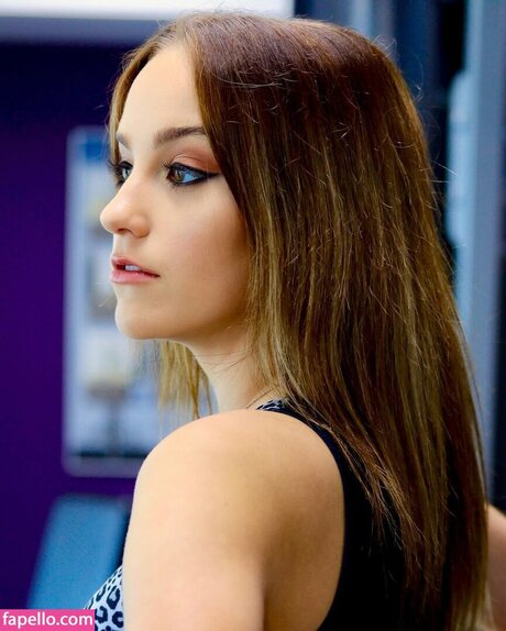 Nicola Crisa ヌードのポルノスター 写真