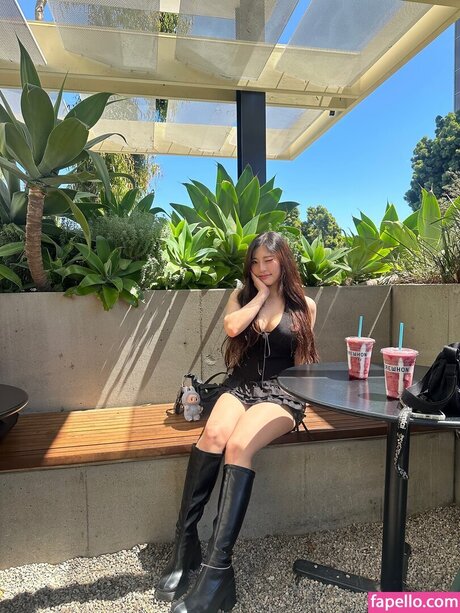 Starriebun スター 裸 画像