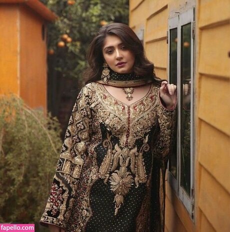 Dur E Fishan ヌードモデル アーカイブ