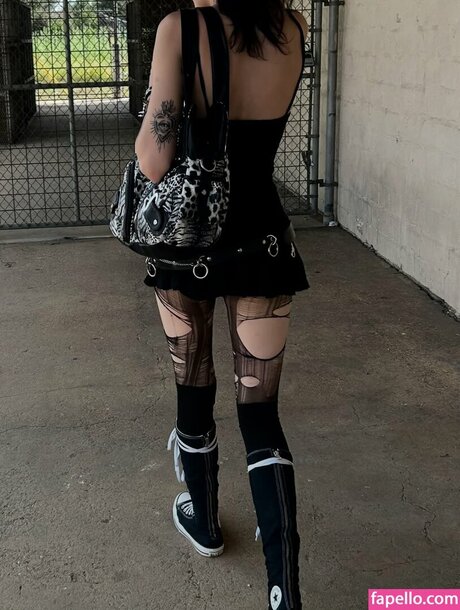 小柄で痩せたOnlyFans セクシー ギャラリー