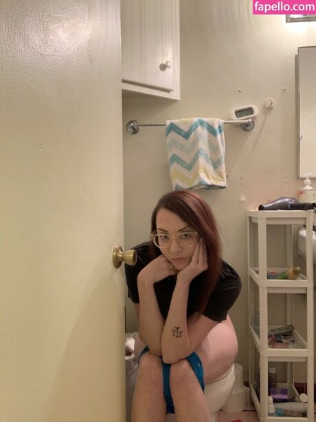 Mackenzie Stith セクシーなポルノスター 画像