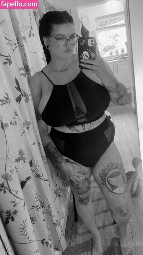 Zoe O Neill XXXモデル 画像