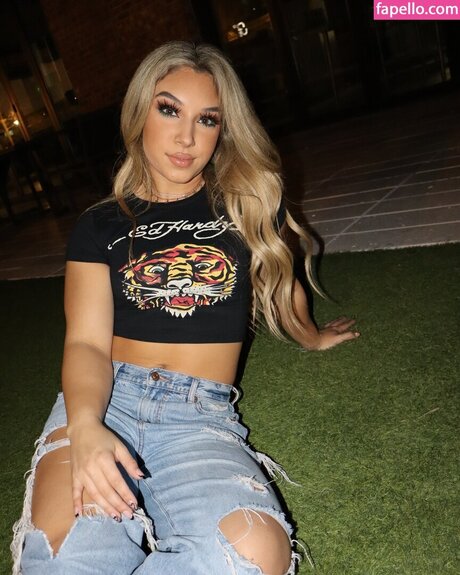 ニューハーフ 熟女 OnlyFans アダルト 画像