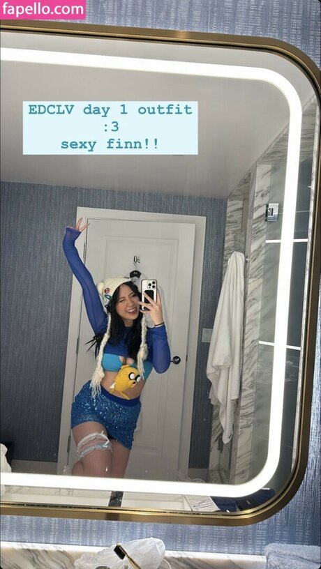 lovelypatootie セクシーモデル 写真