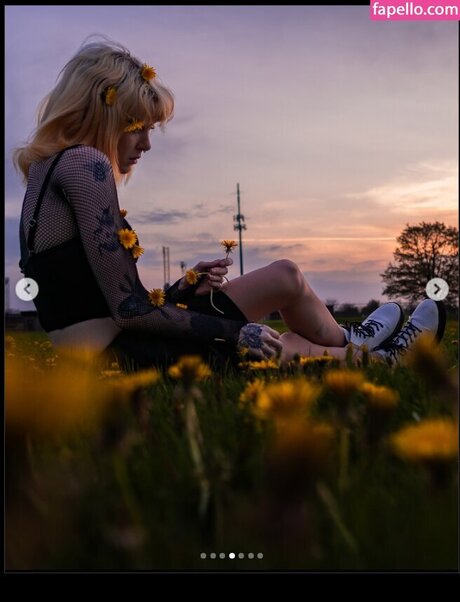 レズビアン ストラップオン OnlyFans セクシーxxx 画像