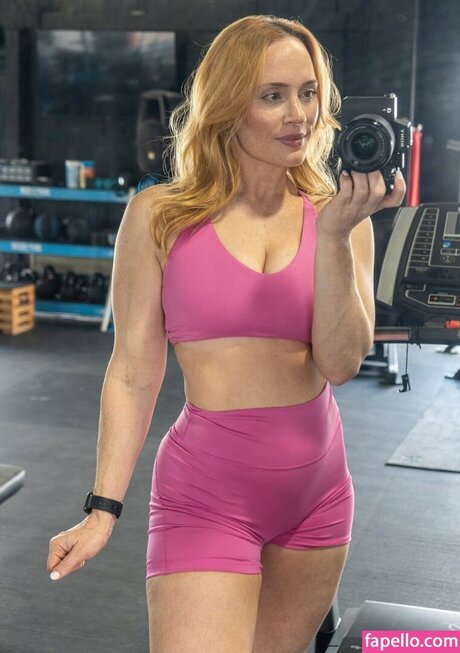 Meg Gallagher 素敵なスター 写真