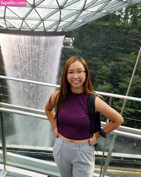 イタリア人熟女OnlyFans ポルノ 写真