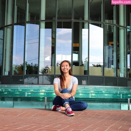 Sophia Phan ポルノスター アート ギャラリー