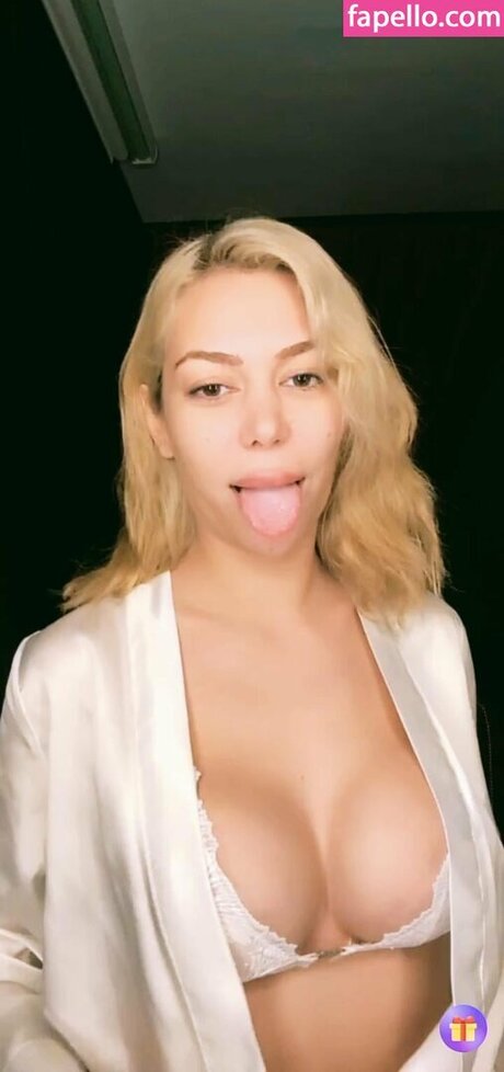 熟女ティーンOnlyFans セクシー裸 画像