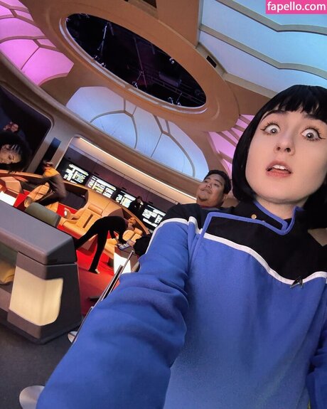 Amy Roberts 女優 写真