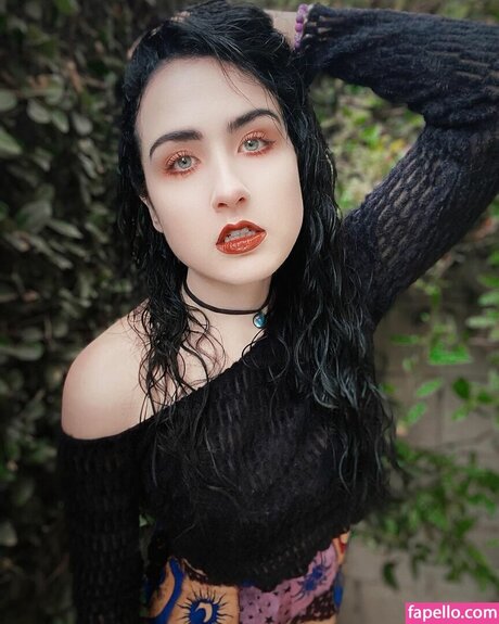 Amy Roberts エロティックモデル 写真