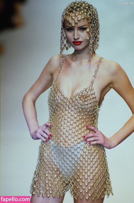 ティーンプッシーOnlyFans アートxxx ギャラリー