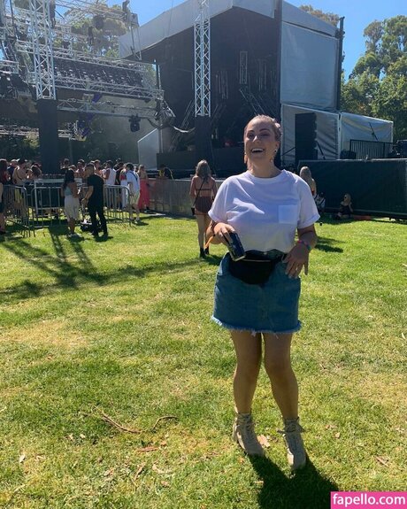 アジア人フィンドムOnlyFans セクシー ギャラリー