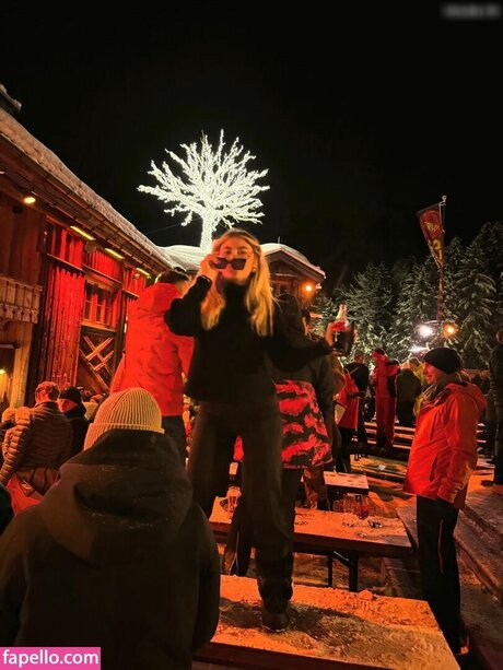 寝取られカップルOnlyFans 裸 写真