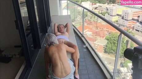 Mercury And Diamond ポルノスター 写真