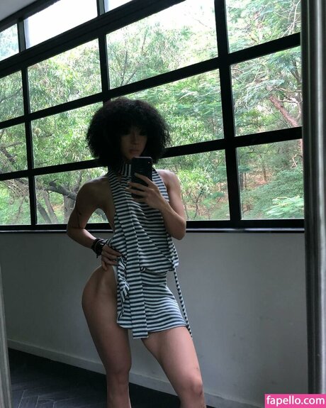 ニューハーフ POV OnlyFans ホットセクシー ギャラリー