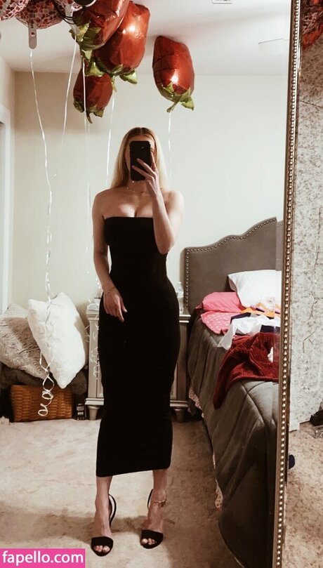 Madison Gritz アダルトモデル 写真