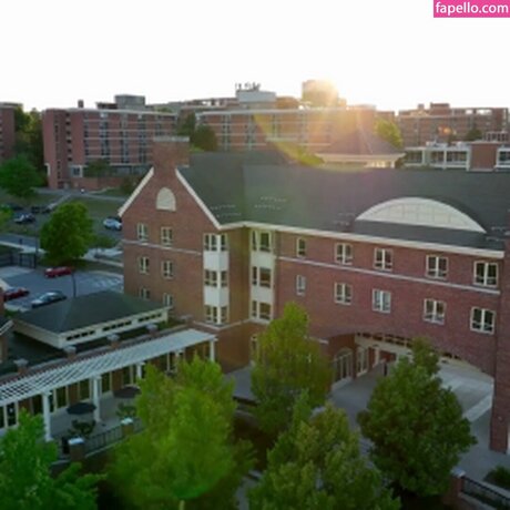 Tessa Thomas 美しいポルノスター 画像