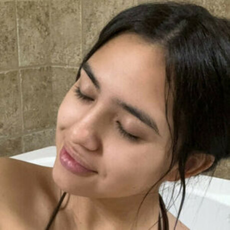 ディスコード トランス OnlyFans セクシーヌード 写真