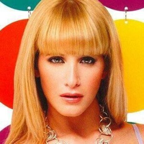 Julieta Prandi ヌードモデル 写真