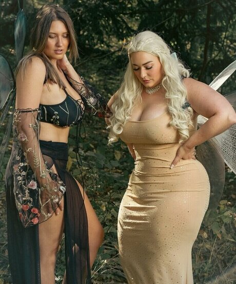 アマチュアペッギングOnlyFans アートヌード 写真