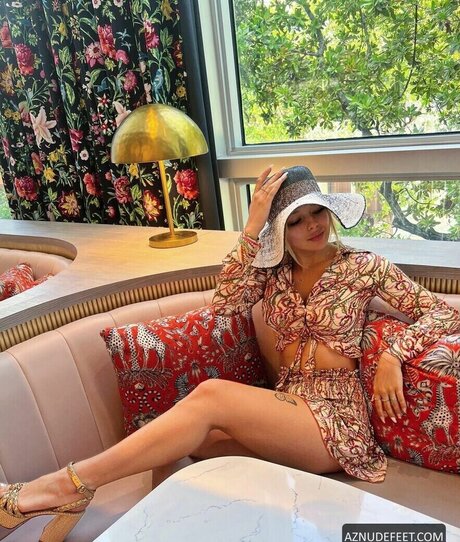 Bella Chadwick スター ヌード 画像