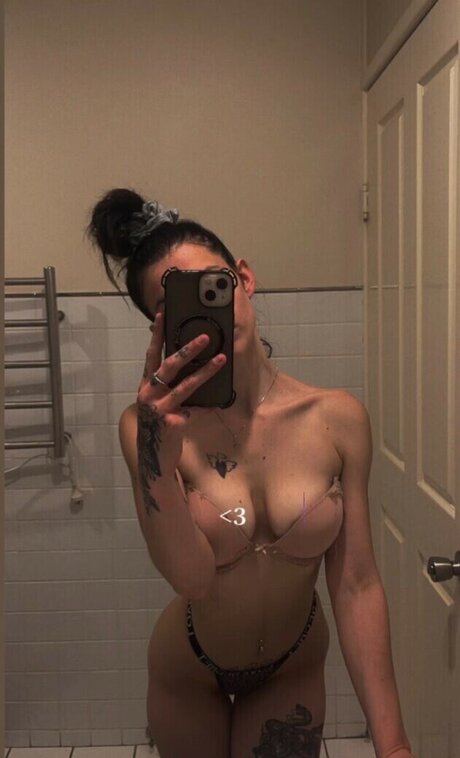 ぽっちゃりエモOnlyFans 美しいポルノ 画像