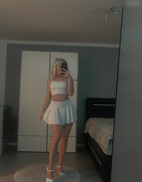 水中オンリーファン xxx 画像