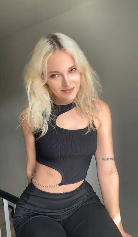 bienmichelle エロティックなスター 画像