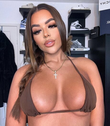 曲線美の黒檀OnlyFans セクシーヌード 写真