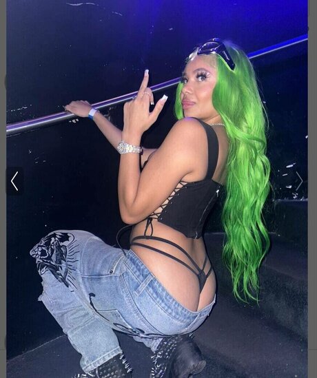 Brooklyn Queen スター ヌード 画像