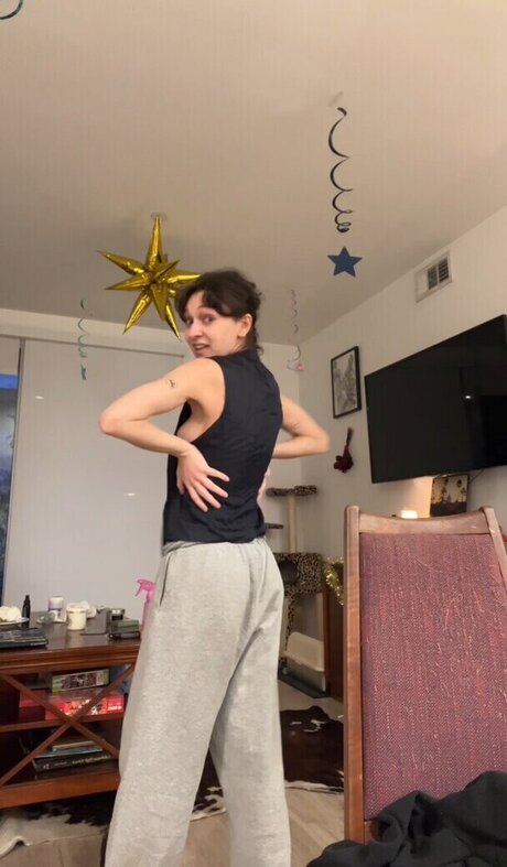 アジアンシャワー OnlyFans 裸 写真