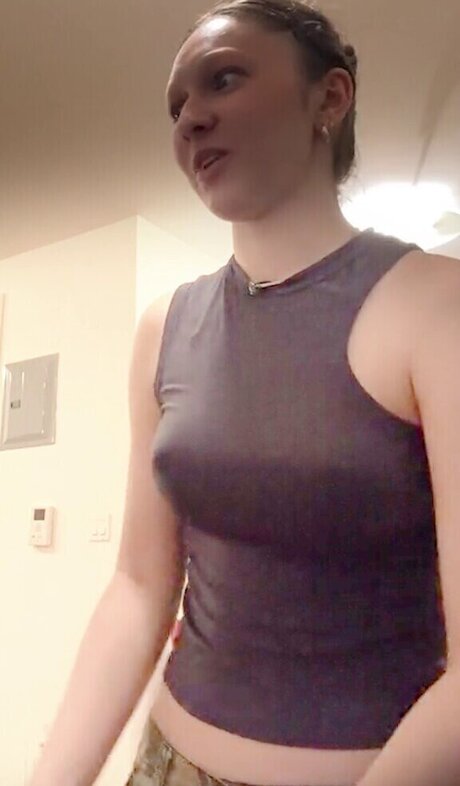 張りのあるおっぱいOnlyFans 美しいヌード 写真