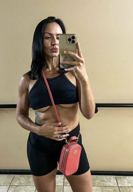 Ashley Egerton エロティックなスター 写真