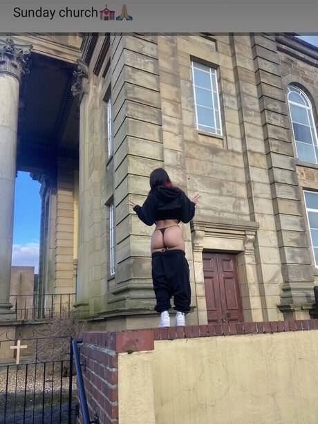 Itsravenriley ポルノスター 画像