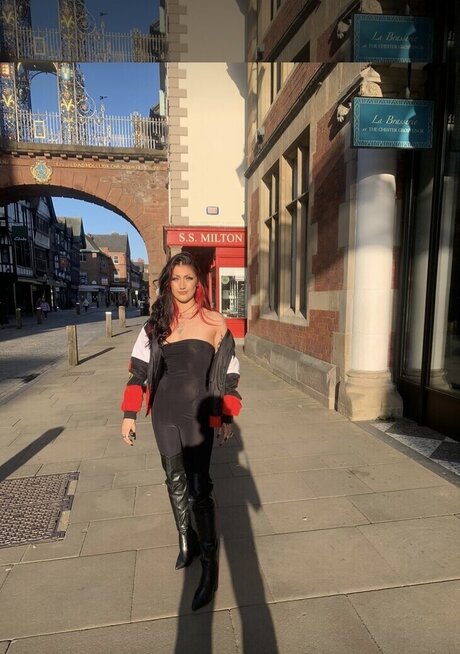 Itsravenriley アダルト女優 ギャラリー