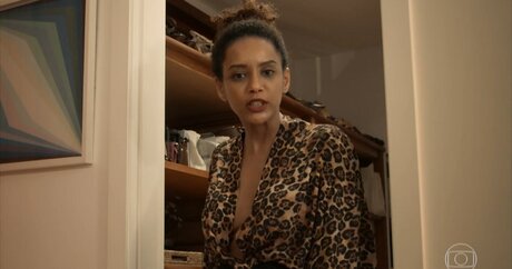 Tais Araujo セックスポルノスター 写真