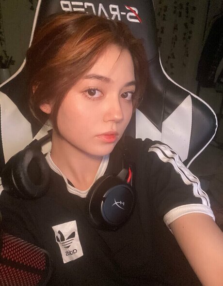 Sidsityttv ヌードのポルノスター ギャラリー