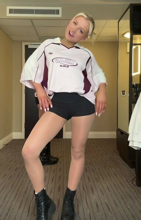 Luceoliviaxo セクシーモデル 画像