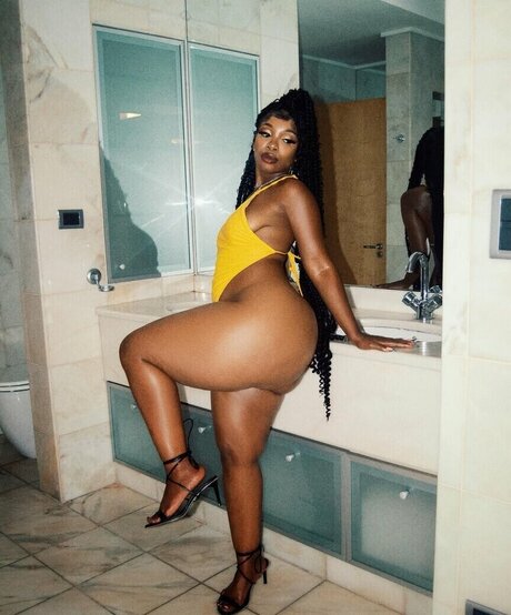 African Booty Meat ポルノスター xxx ギャラリー