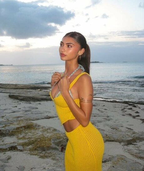 Bella Ramirez 完璧なスター ギャラリー