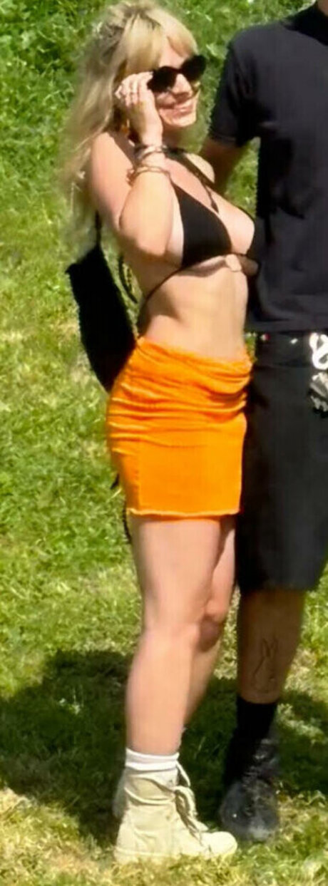 Ella Ballentine top profile image