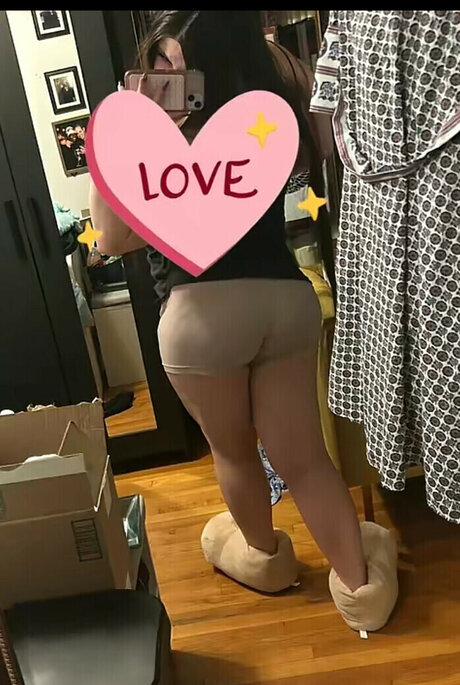 Coffing0r3 セクシーなポルノスター 画像