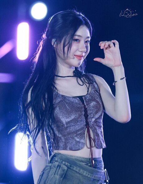 Chaeryeong 裸のポルノスター 画像