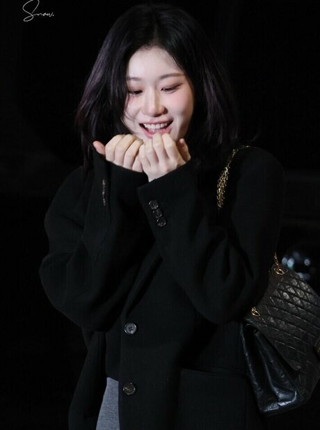 Chaeryeong 独占モデル ギャラリー