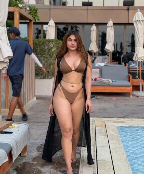 Soniya Khatri 裸のスター 写真