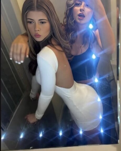 濃厚なラテン系熟女OnlyFans xxx 画像