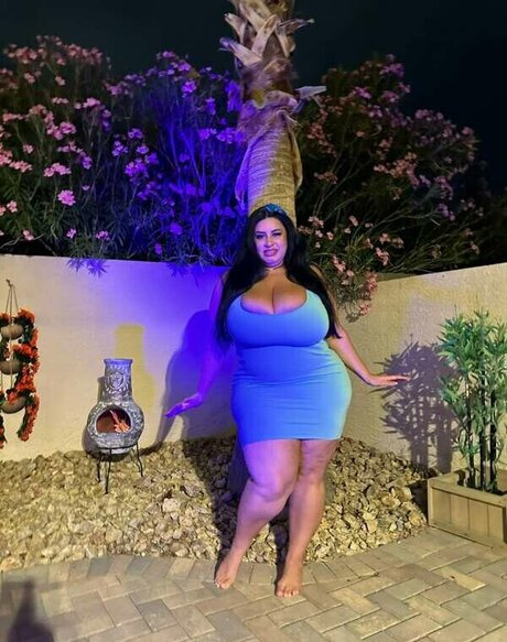 巨乳のマンコOnlyFans 美しいポルノ 画像